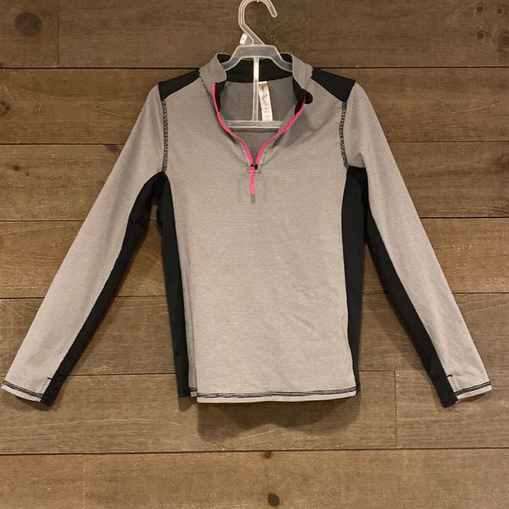 Kyodan Girls quarter zip active shirt- Large.